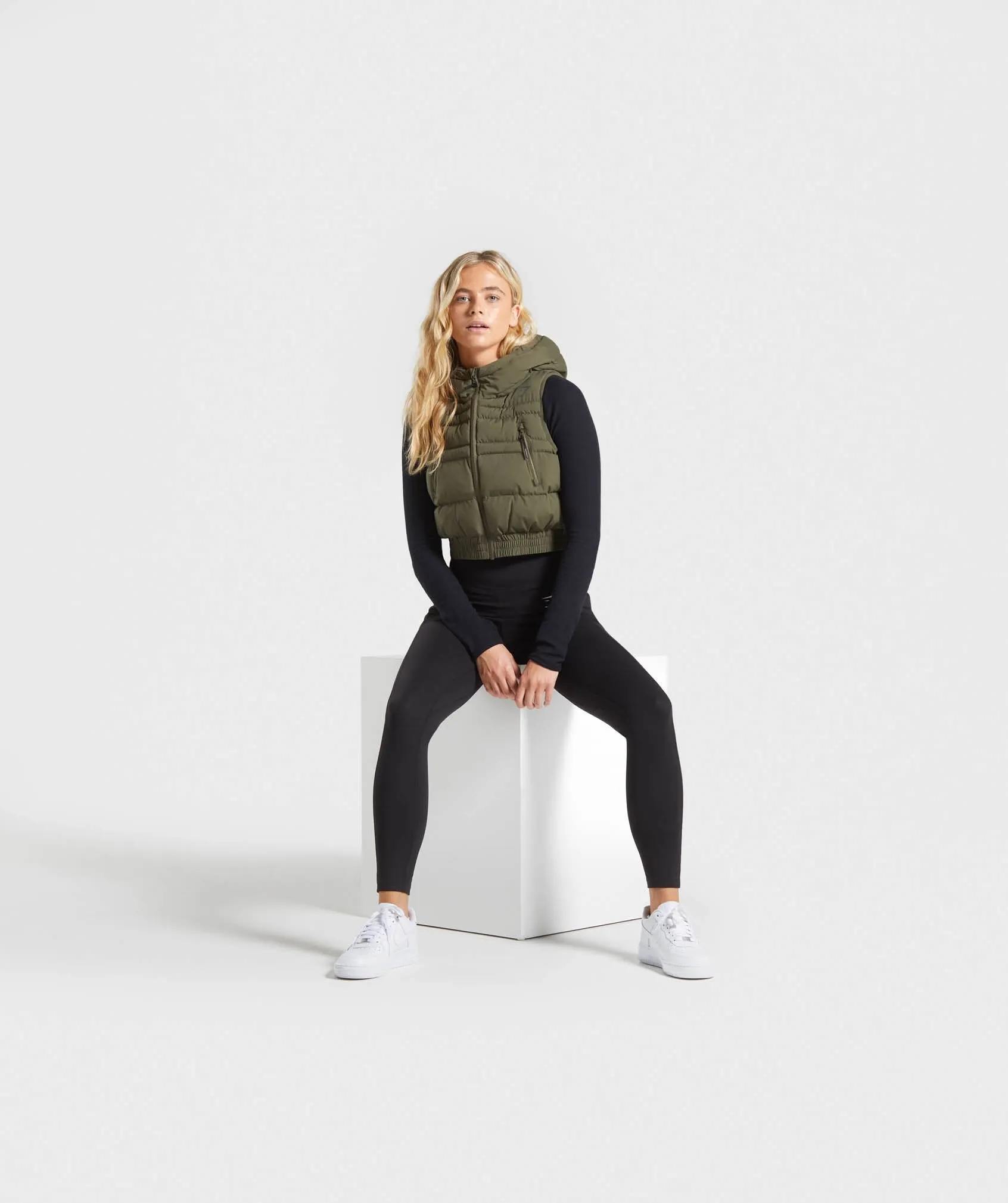 Gymshark Essential Crop Gilet - Khaki